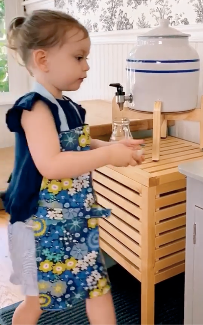 Hook/Loop Waist Aprons - Maitri Learning